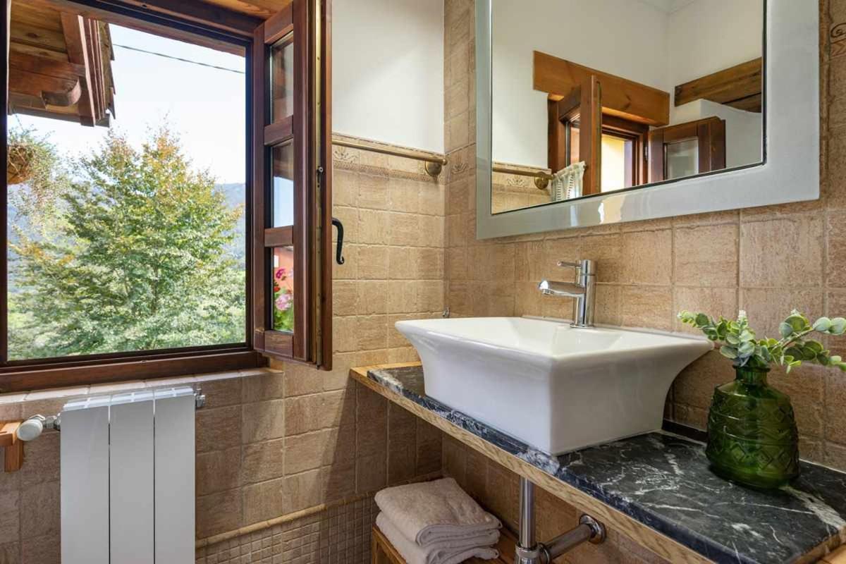 Ceceda de Abajo Casa Rural Soleada Para Una Escapada Tranquila מראה חיצוני תמונה